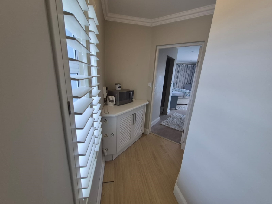 3 Bedroom Property for Sale in Boggomsbaai Western Cape